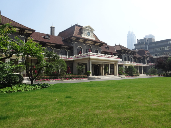 上海科学会堂1号楼修缮改造工程创上海市“白玉兰”奖.jpg